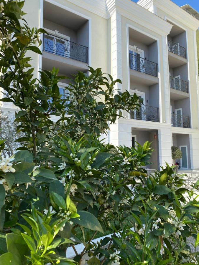 Venis Hotel Tirana Eksteriør billede